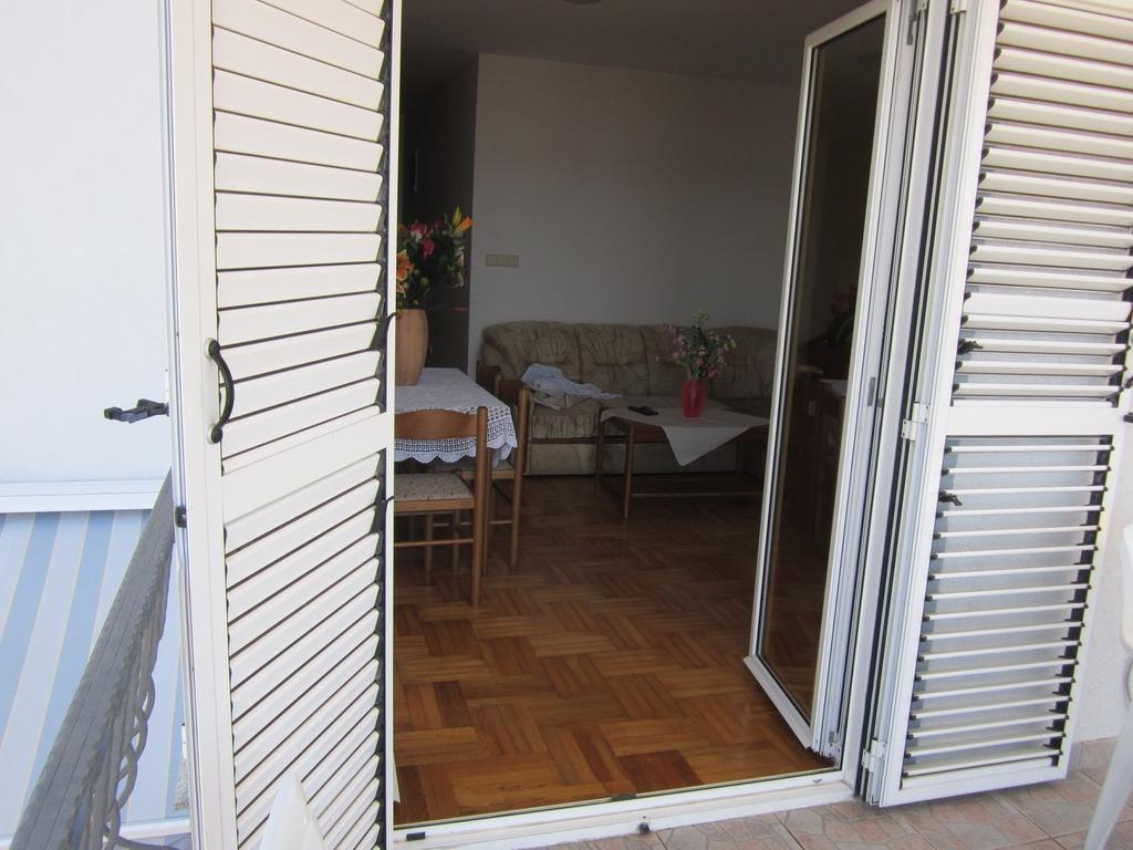 Apartments Antonia Malinska Quarto foto